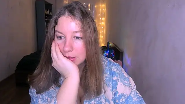 NancySanders online show from December 21, 2025, 5:36 am