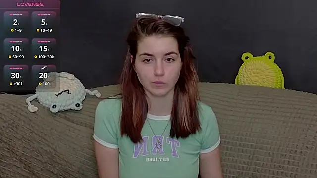 Snapshot of ElzaBlis chatting on November 24, 2025, 5:01 pm ElzaBlis online show from November 24, 2025, 5:01 pm