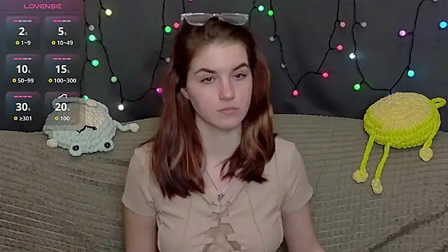 Snapshot of ElzaBlis chatting on December 15, 2025, 5:06 pm ElzaBlis online show from December 15, 2025, 5:06 pm