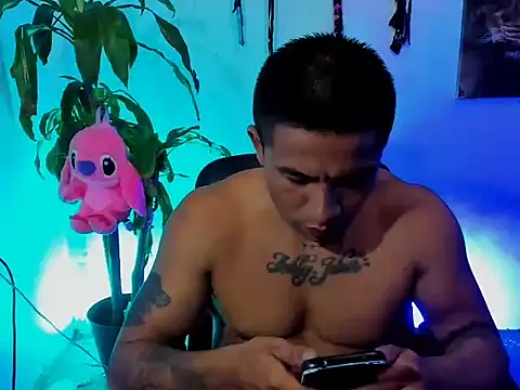 zeus 7777 online show from September 15, 2025, 3:06 am