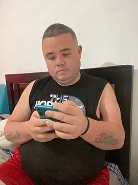 Snapshot of Chimbo-1996 chatting on October 2, 2025, 7:21 pm Chimbo-1996 online show from October 2, 2025, 7:21 pm