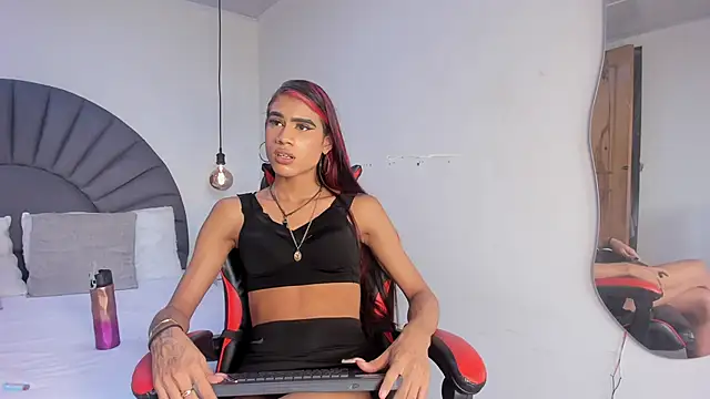 LissyAndrade online show from May 24, 2026, 8:25 pm