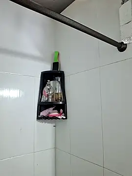 NARNYALABELLA online show from October 25, 2025, 1:40 pm