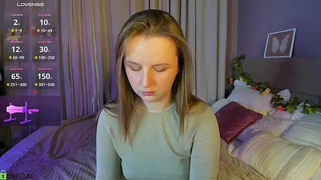 Rina Panic online show from April 28, 2026, 2:27 am