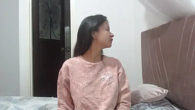 Snapshot of nathaly_jones_ chatting on April 20, 2026, 12:30 pm nathaly jones online show from April 20, 2026, 12:30 pm
