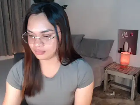 Snapshot of Luckystarxx chatting on March 11, 2026, 6:47 pm Luckystarxx online show from March 11, 2026, 6:47 pm