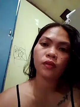 Snapshot of missluvv chatting on March 8, 2026, 2:10 pm missluvv online show from March 8, 2026, 2:10 pm