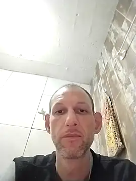 12dery online show from October 4, 2025, 7:39 am