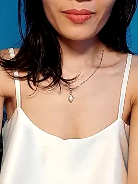 Hinna x online show from November 13, 2025, 7:51 am