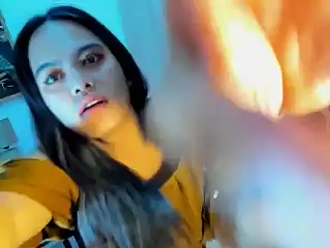 yourmochaloca69 online show from December 1, 2025, 1:10 am