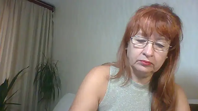 Marellaa online show from November 17, 2025, 6:52 am