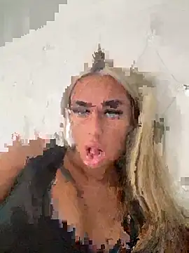 Snapshot of EllieMaeBaby chatting on September 19, 2025, 12:06 pm EllieMaeBaby online show from September 19, 2025, 12:06 pm