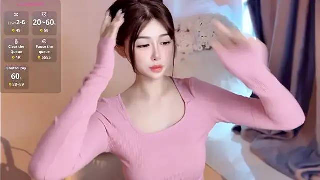 Tina-a online show from October 23, 2025, 2:33 am