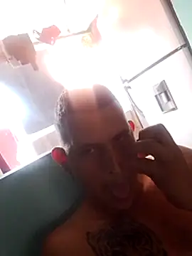 Snapshot of Kars1721 chatting on February 9, 2026, 2:21 pm Kars1721 online show from February 9, 2026, 2:21 pm