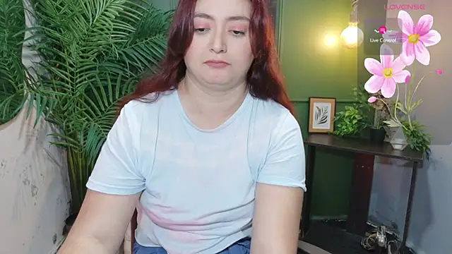 Snapshot of Anaa_Rose chatting on April 25, 2026, 12:52 pm Anaa Rose online show from April 25, 2026, 12:52 pm