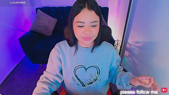 Snapshot of nicemiiaa7_ chatting on March 4, 2026, 12:11 pm nicemiiaa7 online show from March 4, 2026, 12:11 pm