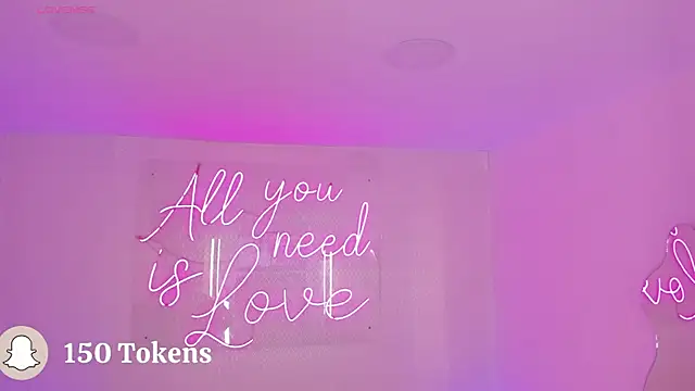 aleksandramiller  online show from January 9, 2026, 12:41 pm