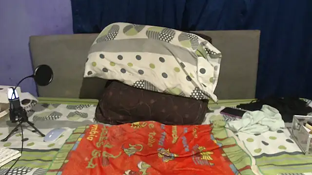 Charlot suny dirty online show from April 12, 2026, 12:15 am