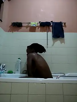 Kateera1 online show from October 24, 2025, 6:37 pm