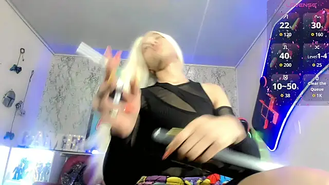 Madison Mujica online show from October 22, 2025, 11:21 am