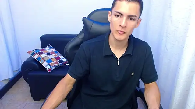 Matiius18 online show from February 6, 2026, 1:36 pm