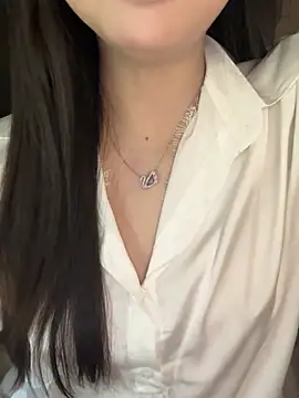 Nana kute20 online show from March 14, 2026, 3:17 pm