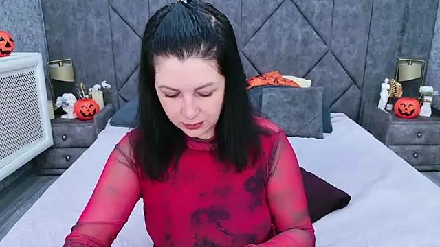 Snapshot of Nina_Stane chatting on November 4, 2025, 5:28 am Nina Stane online show from November 4, 2025, 5:28 am