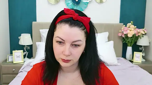 Snapshot of Nina_Stane chatting on December 15, 2025, 5:23 am Nina Stane online show from December 15, 2025, 5:23 am