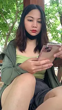 Snapshot of zhizhinaigai chatting on April 18, 2026, 4:27 am zhizhinaigai online show from April 18, 2026, 4:27 am
