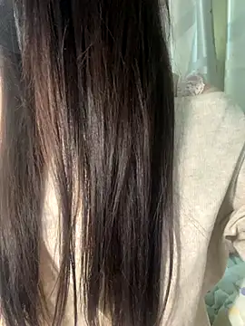 Dior baby online show from November 14, 2025, 4:00 am