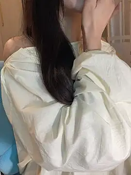 Dior baby online show from March 31, 2026, 3:08 am