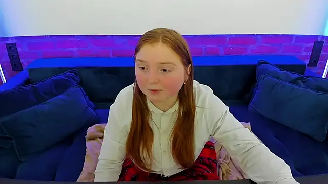 KattyRose8 online show from November 17, 2025, 6:35 pm