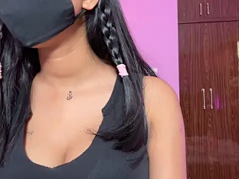 Snapshot of Neha18 chatting on June 5, 2026, 11:16 am Neha18 online show from June 5, 2026, 11:16 am