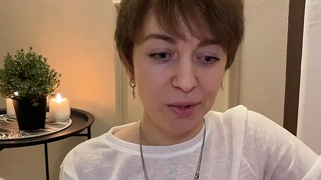 daniellia  online show from December 14, 2025, 9:25 am