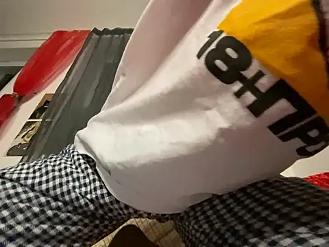 Snapshot of Bloom_Elv chatting on March 19, 2026, 12:47 am Bloom Elv online show from March 19, 2026, 12:47 am