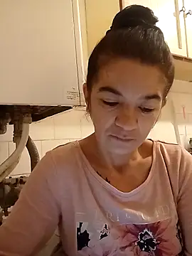 alinaalinutzq online show from November 29, 2025, 5:21 am