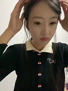 Snapshot of MengMeng0515 chatting on November 19, 2025, 10:48 am MengMeng0515 online show from November 19, 2025, 10:48 am