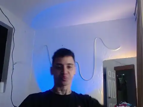 Snapshot of xalejo_max chatting on November 16, 2025, 7:30 pm xalejo max online show from November 16, 2025, 7:30 pm