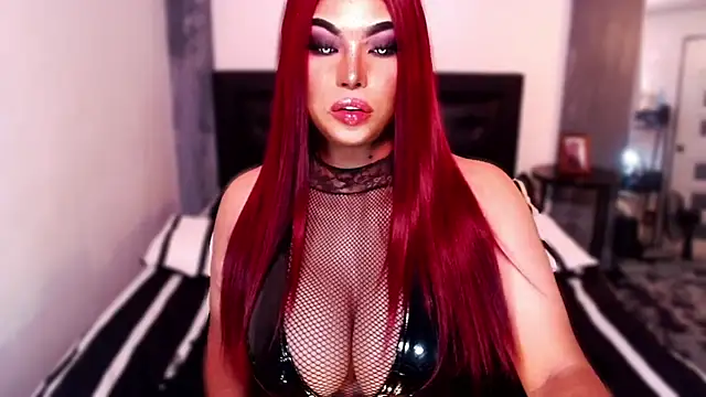 Snapshot of xTrixieMae chatting on October 6, 2025, 5:54 pm xTrixieMae online show from October 6, 2025, 5:54 pm