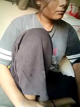 Snapshot of Hot_siiii chatting on September 16, 2025, 3:29 am Hot siiii online show from September 16, 2025, 3:29 am