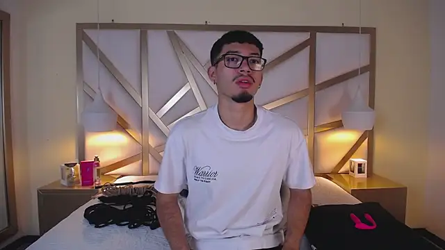 Jaxon Carter online show from December 14, 2025, 12:27 am