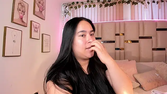 Zoey thompson online show from March 10, 2026, 9:20 pm