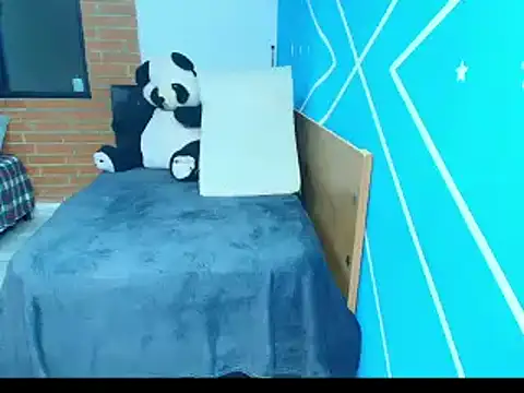 Snapshot of Ana_Fist_ chatting on April 16, 2026, 3:51 am Ana Fist online show from April 16, 2026, 3:51 am