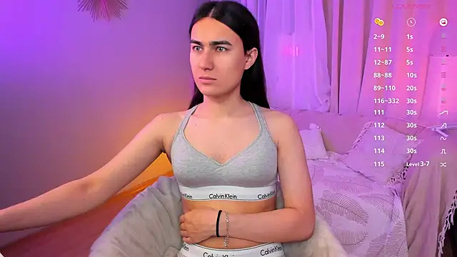 Snapshot of HeyAlena chatting on October 16, 2025, 7:53 am HeyAlena online show from October 16, 2025, 7:53 am