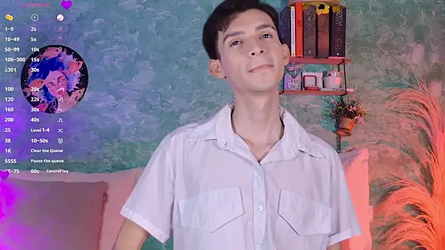 VicenteFerrer online show from December 18, 2025, 12:17 am