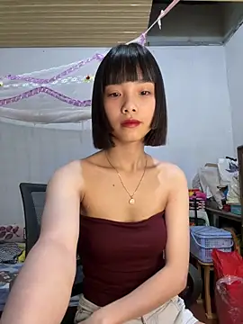 andymi1 online show from April 11, 2026, 2:16 am