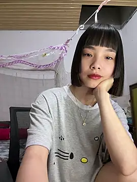 Snapshot of andymi1 chatting on June 19, 2026, 1:54 am andymi1 online show from June 19, 2026, 1:54 am