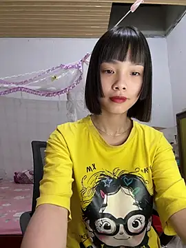 Snapshot of andymi1 chatting on June 29, 2026, 1:23 am andymi1 online show from June 29, 2026, 1:23 am