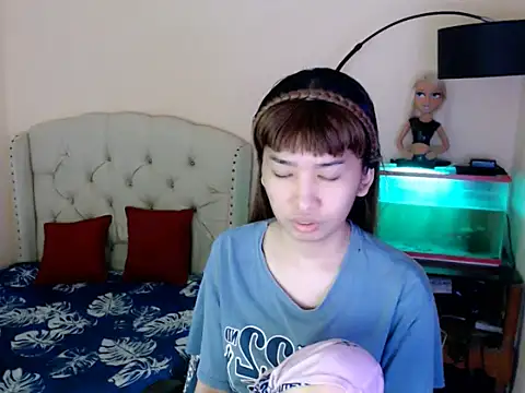 ShantalFoxxy  online show from February 20, 2026, 4:20 am