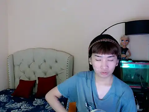 ShantalFoxxy  online show from March 31, 2026, 11:38 pm